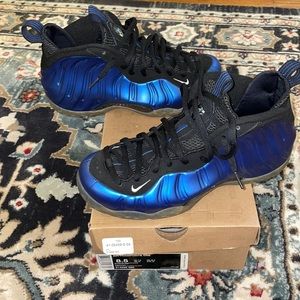 Nike mens air foamposite one size 8.5 used